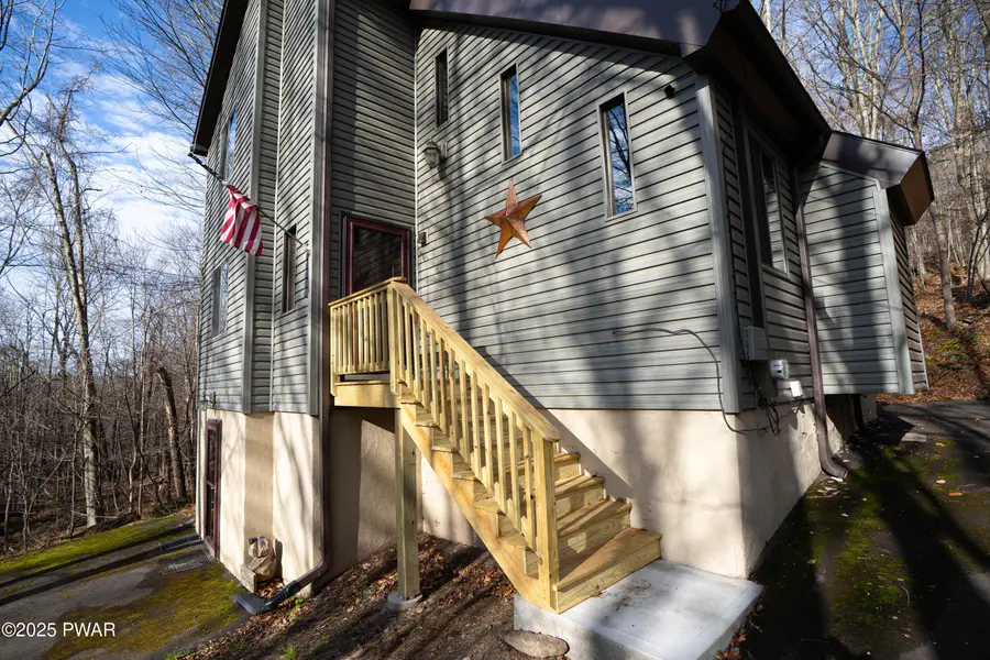 69 Woodview Terrace, Lake Ariel, PA 18436 - Image #3
