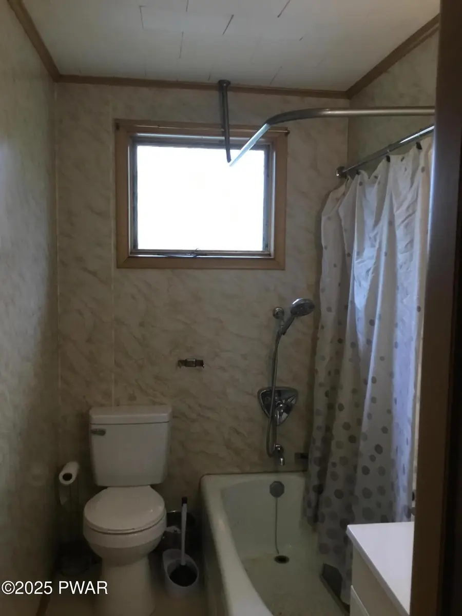 881 Route 434, Greeley, PA 18425 - Image #3