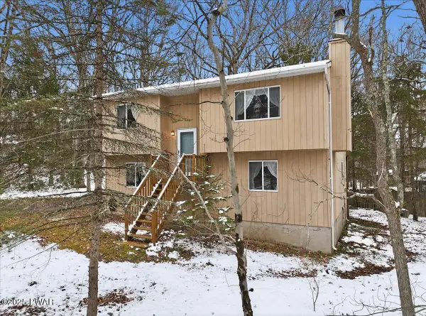 800 Wren Court, Lords Valley, PA 18428