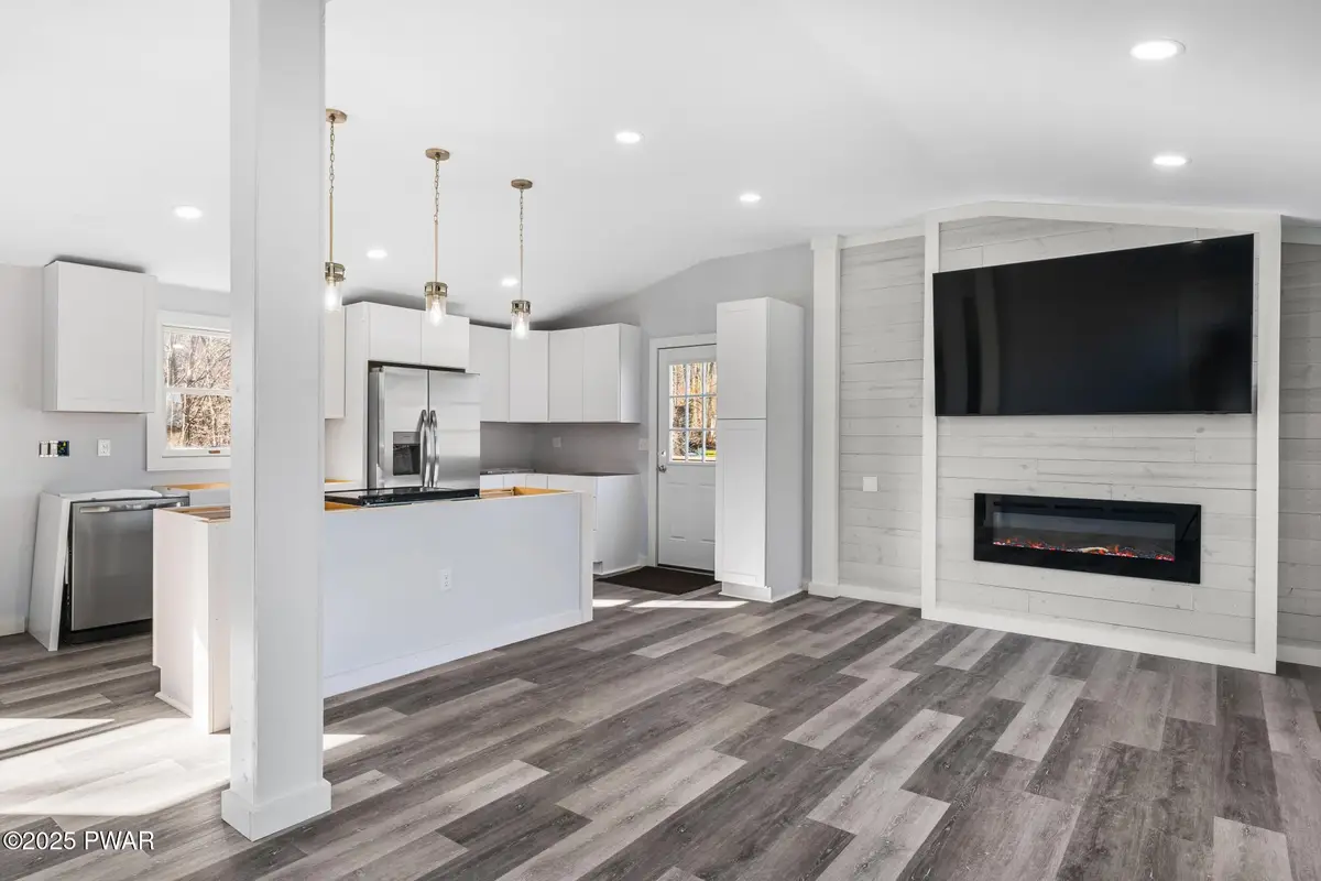 13 Bucklands Lane, Waymart, PA 18472 - Image #1