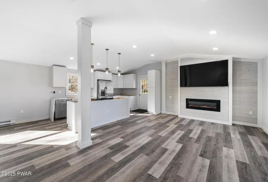 13 Bucklands Lane, Waymart, PA 18472 - Image #2