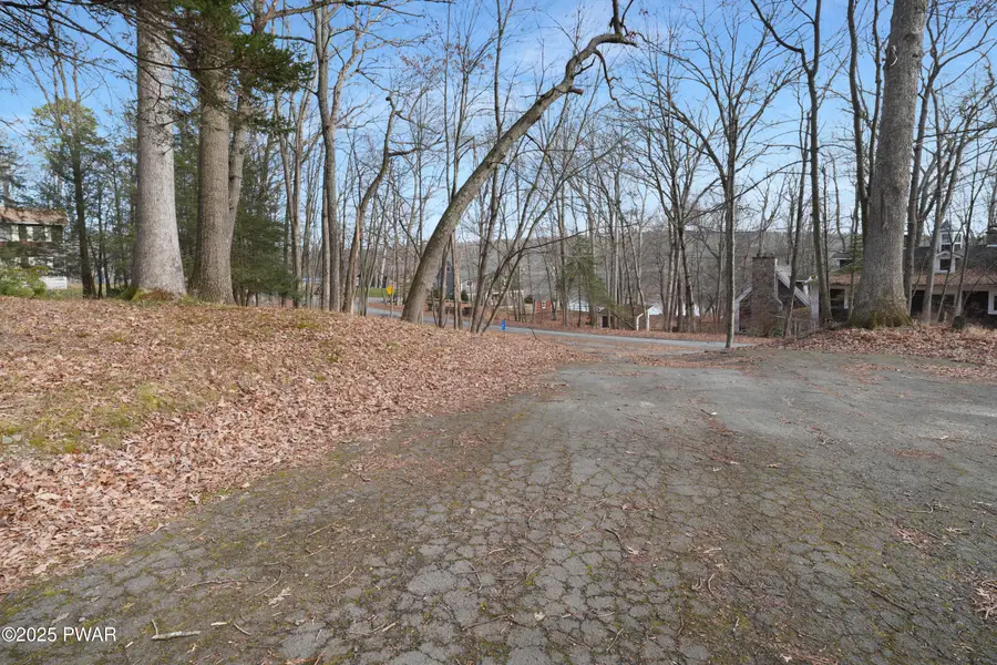 107 Robin Run, Milford, PA 18337 - Image #2