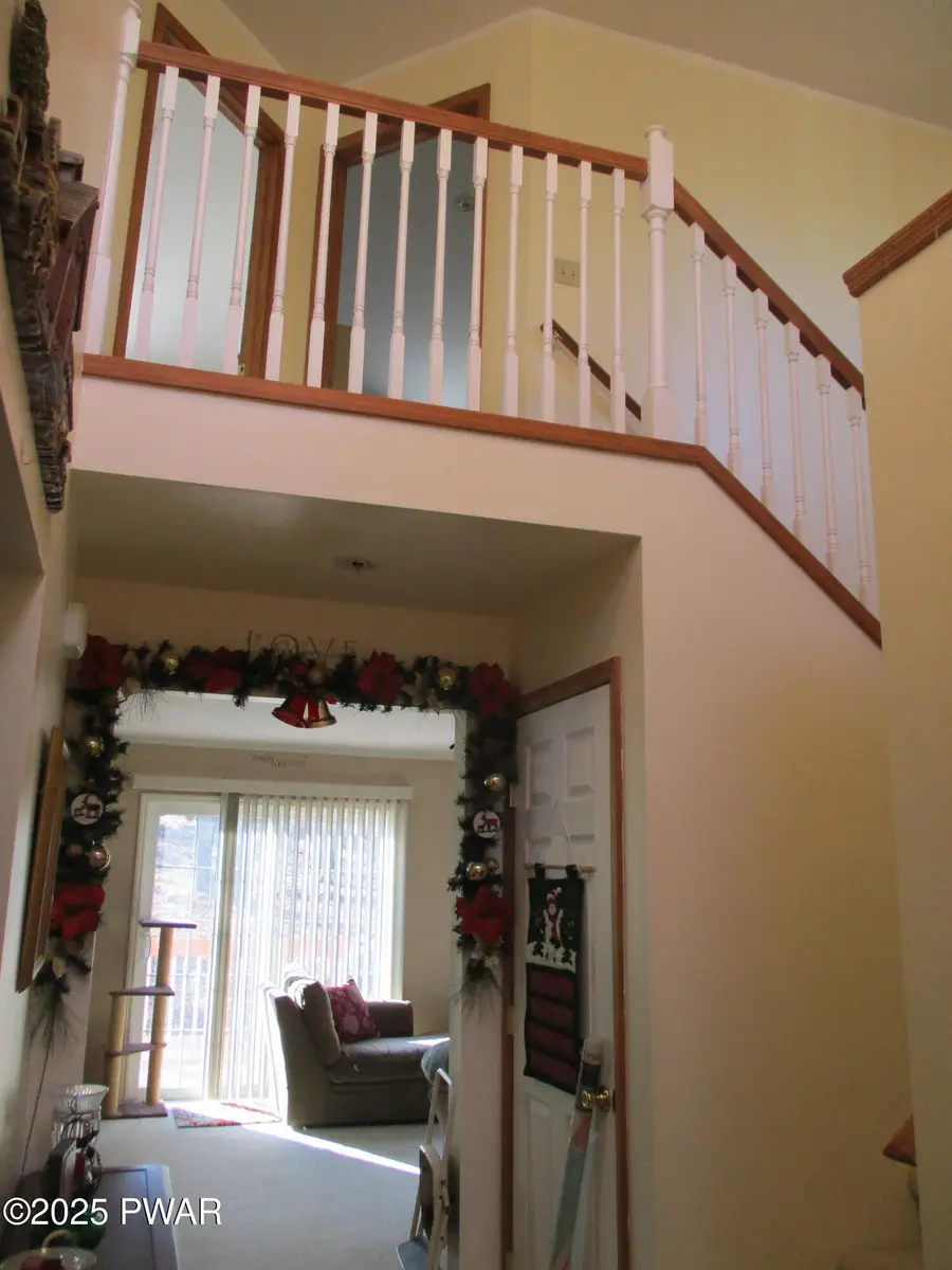 3290 Bluebird Drive, Bushkill, PA 18324 - Image #2