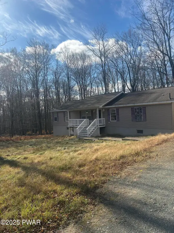 114 Running Deer Drive, Greentown, PA 18426