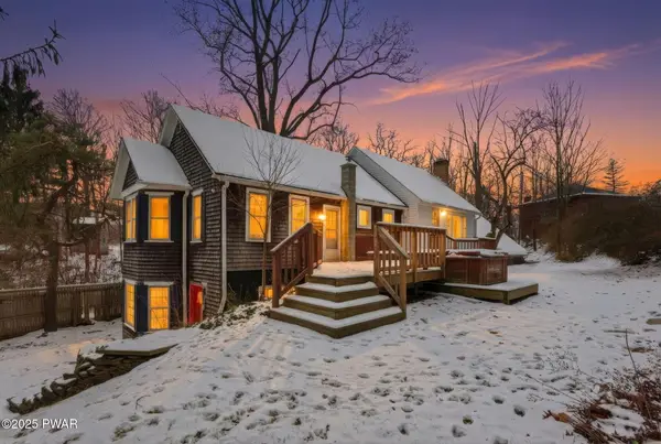 2457 Airport Road, Clifford Twp, PA 18421