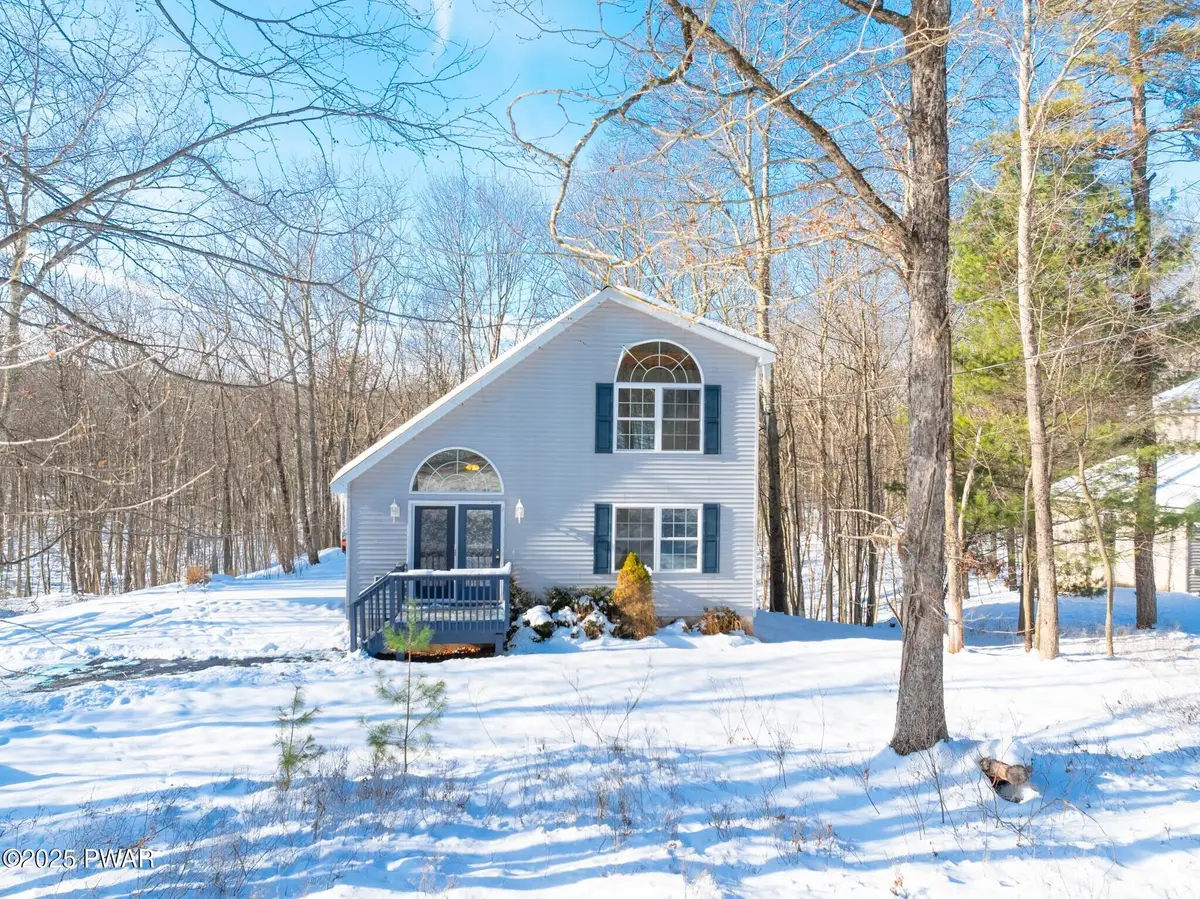 133 Brownstone Drive, Milford, PA 18337 - Image #1