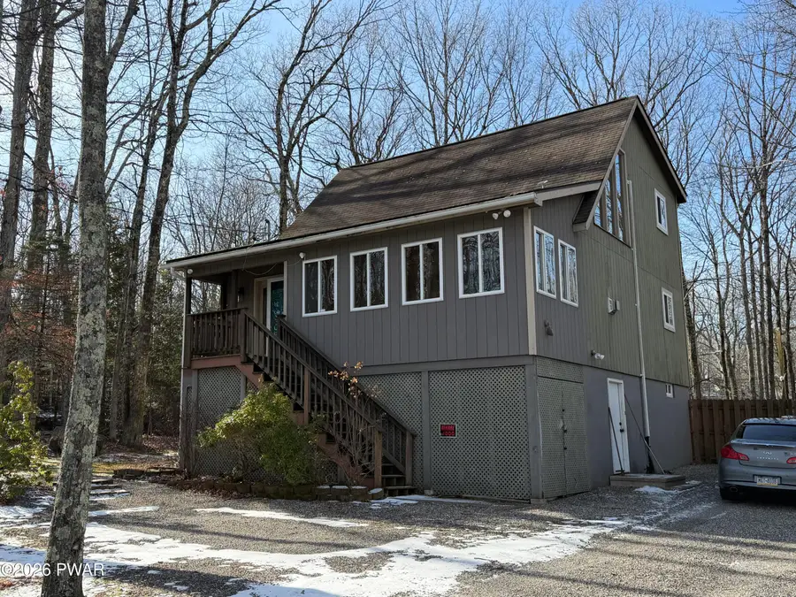 806 Wren Court, Lords Valley, PA 18428 - Image #2