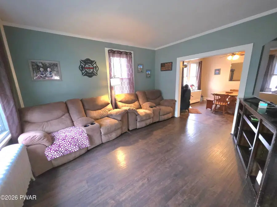 890 Barnesville Drive, Barnesville, PA 18214 - Image #2