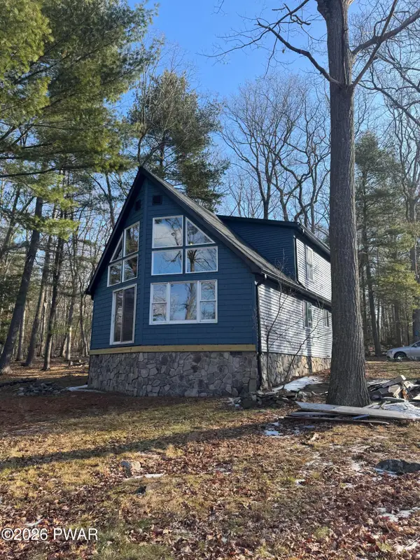 125 Claudine Lane, Dingmans Ferry, PA 18328