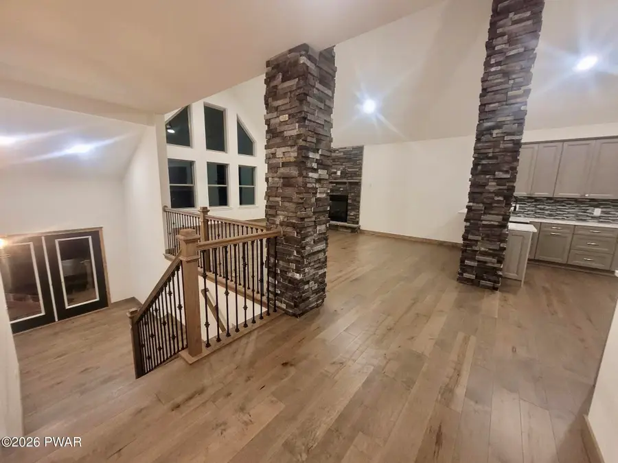 215 Cottonwood Drive, Hawley, PA 18428 - #3