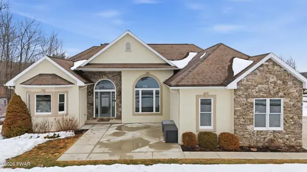 603 Clover Lane, Moscow, PA 18444