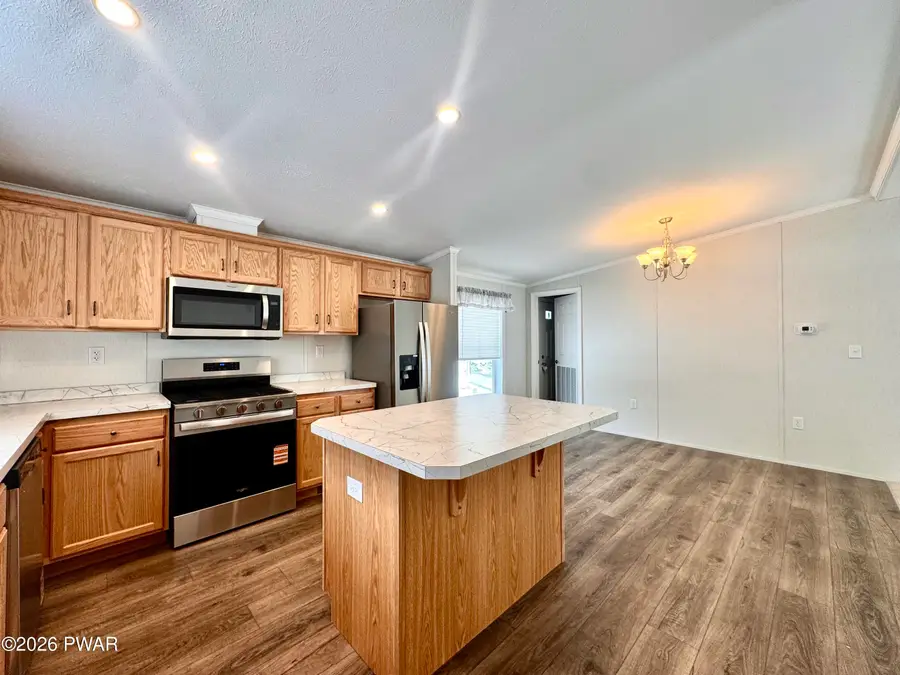 106 Middle Road, Greentown, PA 18426 - #3