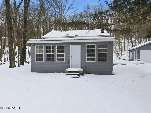 209 Urban Road, Hawley, PA 18428