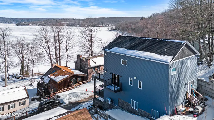 109 Paradise Road E, Greentown, PA 18426 - #2