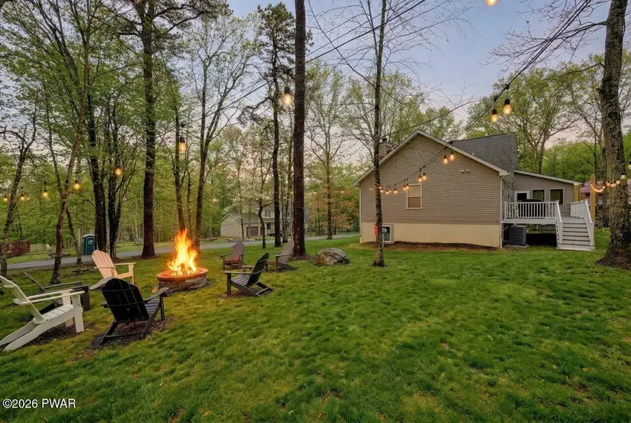 127 Robin Way, Lackawaxen, PA 18435 - #2