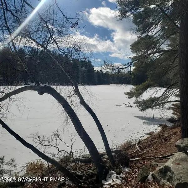 Address Withheld By Seller, Dingmans Ferry, PA 18328