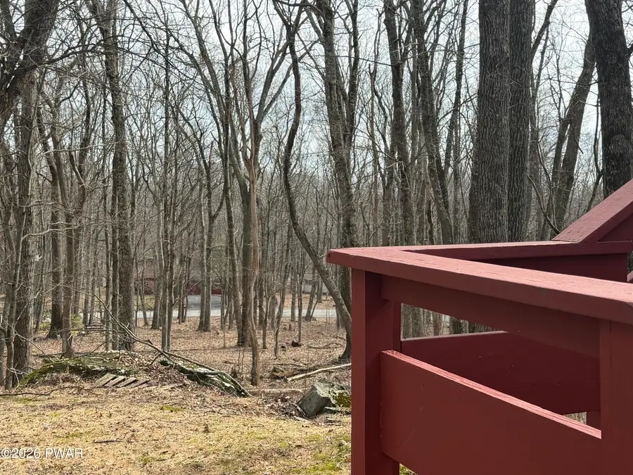 128 Horseshoe Lane, Lords Valley, PA 18428 - #2