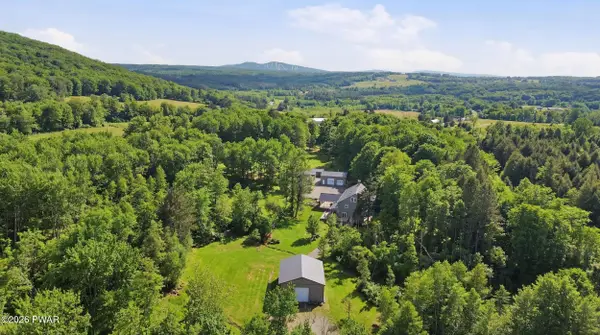 144 Crosstown Highway, Union Dale, PA 18470