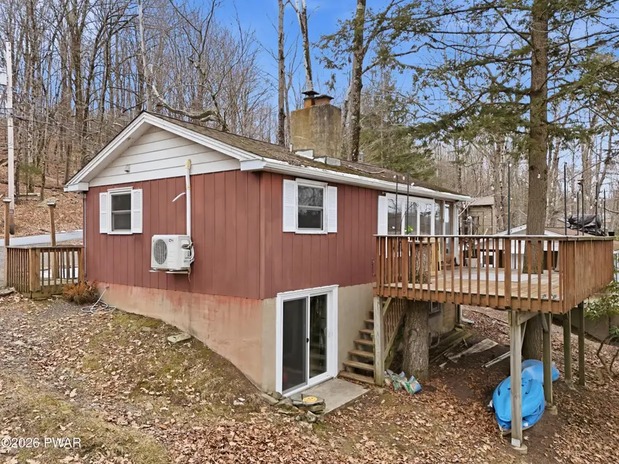 221 W Shore Drive, Hawley, PA 18428 - #3