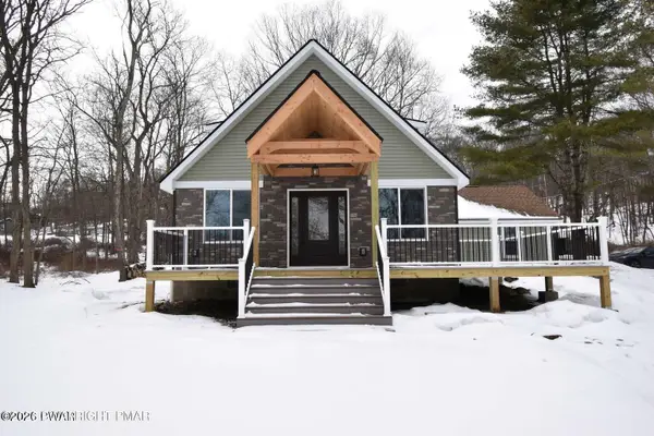 108 Stag Court, Bushkill, PA 18324