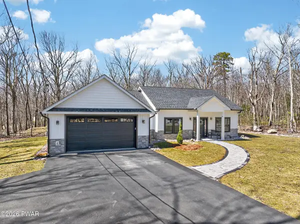 110 Middleton Drive, Milford, PA 18337