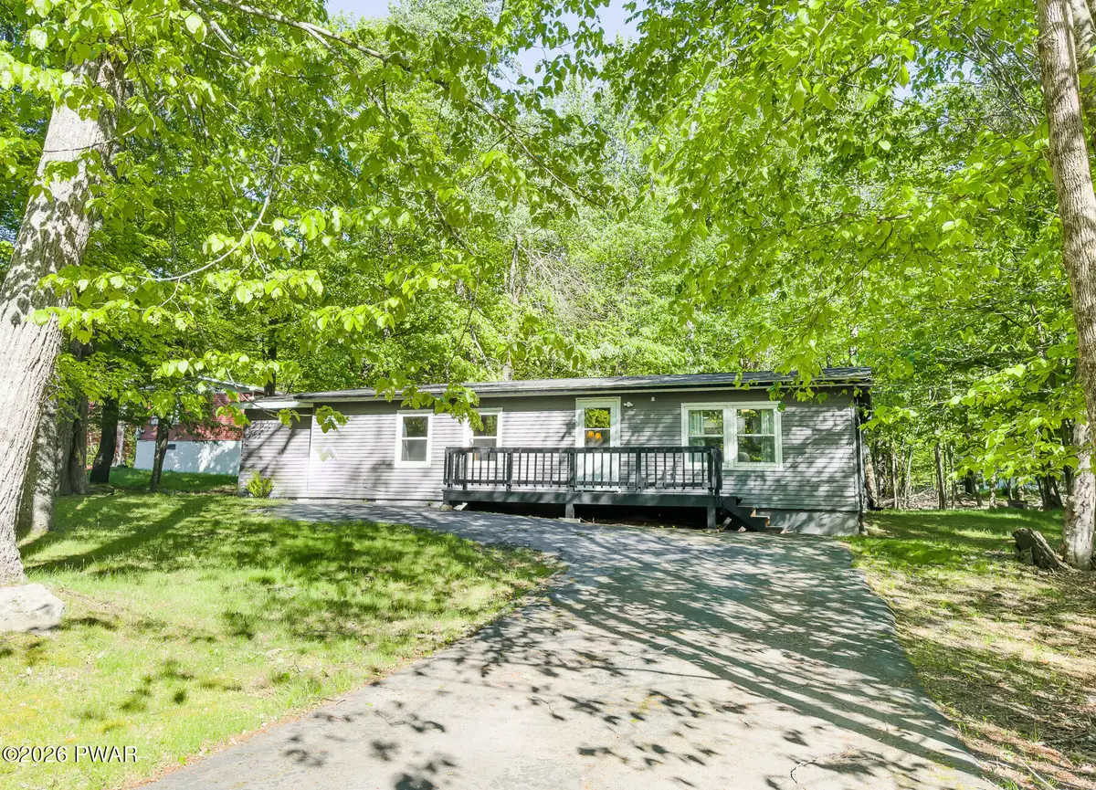 14 Chipmunk Trl, Hawley, PA 18428 - #1