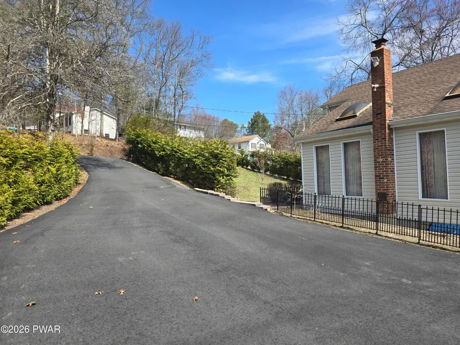 1059 Lake Of The Pines Boulevard N, East Stroudsburg, PA 18302 - #3