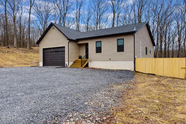 109 Pitch Pine Lane, Milford, PA 18337