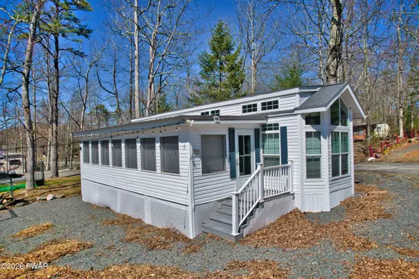 213 Tribes Drive, Shohola, PA 18458