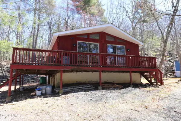 191 Pebble Rock Road, Lackawaxen, PA 18435