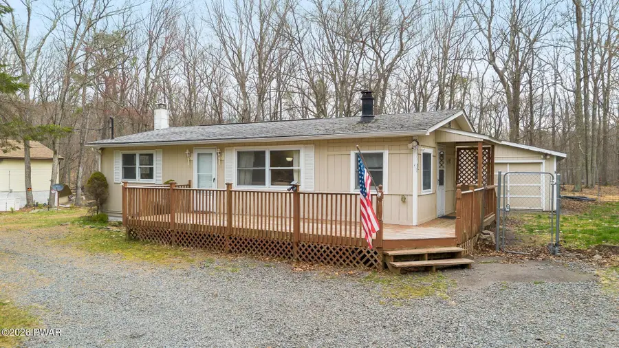 136 Buckhorn Drive, Hawley, PA 18428 - #2