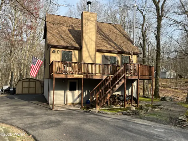 108 Crestview Court, Hawley, PA 18428