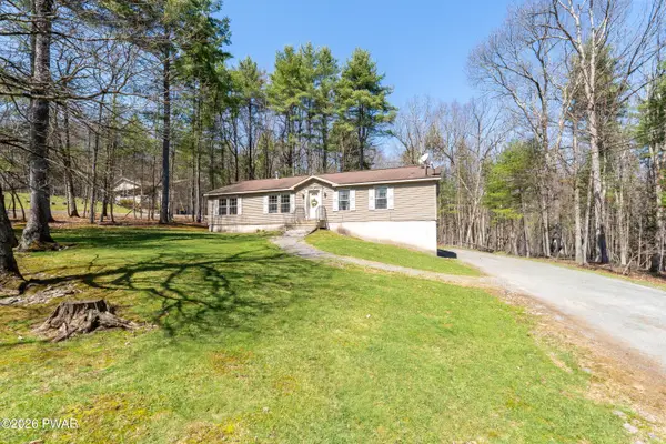 149 Eastwood Circle, Hawley, PA 18428