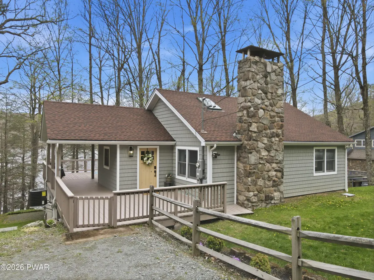 142 Waterfront Drive, Greentown, PA 18426 - #1