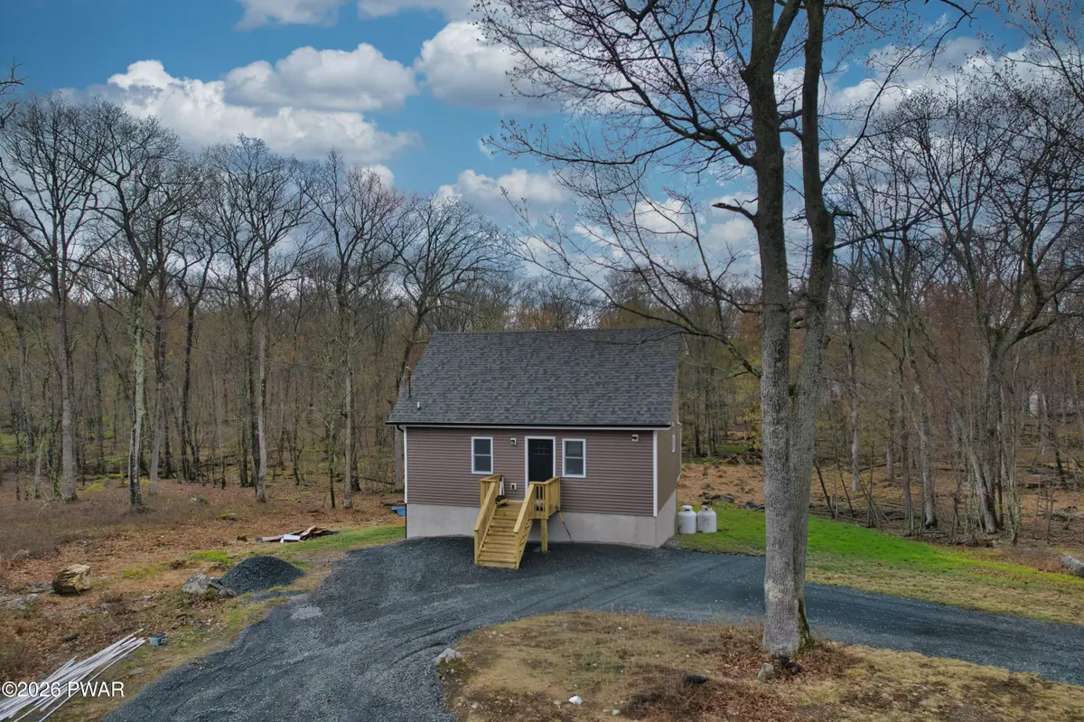 161 Ledgeway Drive, Dingmans Ferry, PA 18328 - #1