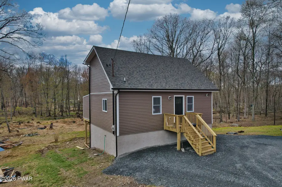 161 Ledgeway Drive, Dingmans Ferry, PA 18328 - #2