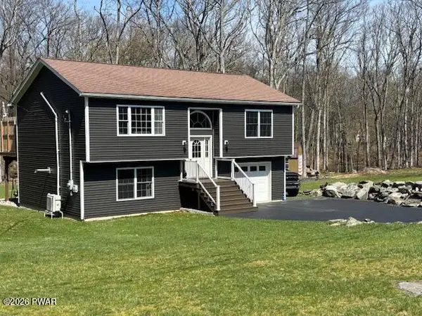 267 Mountain Top Drive, Dingmans Ferry, PA 18328