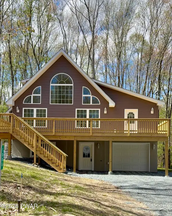 1006 Hidden Valley Court, Lake Ariel, PA 18436