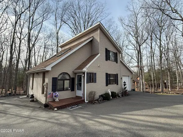 222 Bindale Road, Tamiment, PA 18324
