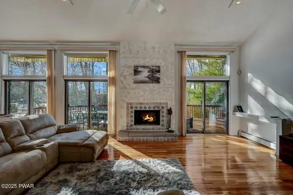 201 Broadmoor Drive, Lords Valley, PA 18428