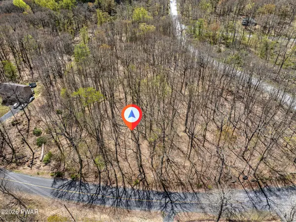 Whippoorwill Drive, Bushkill, PA 18324