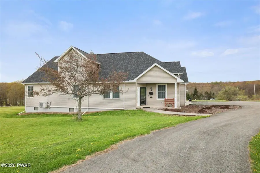 16 Meadow Tree Lane, Lakewood, PA 18439 - #3