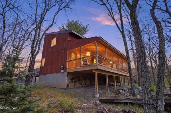 138 Dover Drive, Bushkill, PA 18324