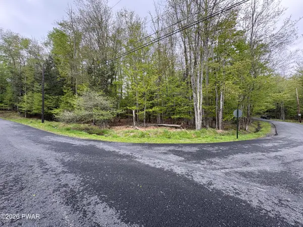 60 Orion Way, Lake Ariel, PA 18436