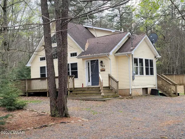 753 Towamensing Trail, Albrightsville, PA 18210