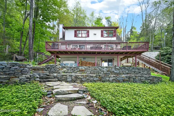 121 Big Woods Ii Road, Greentown, PA 18426