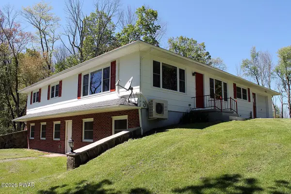 18 Cemetery Road, Beach Lake, PA 18405