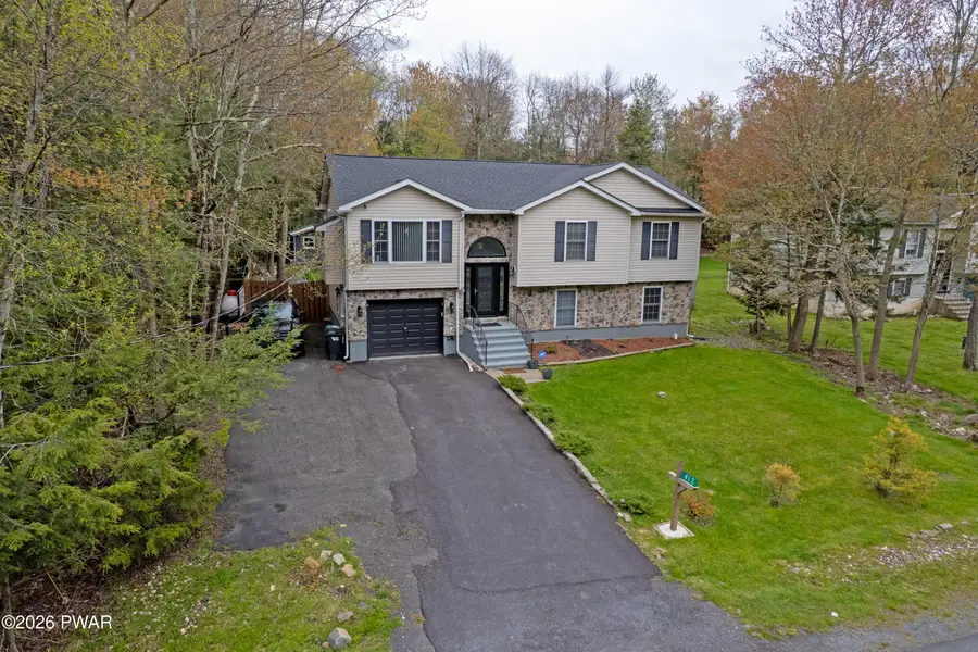 412 Scotch Pine Drive, Pocono Summit, PA 18346 - #3