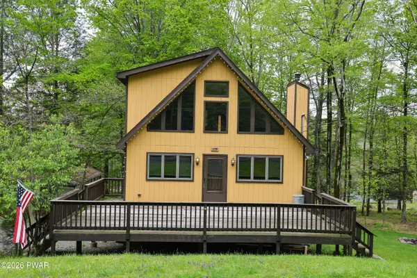 115 Fawnwood Circle, Greentown, PA 18426