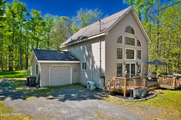 132 Jean Danielson Drive, Greentown, PA 18426